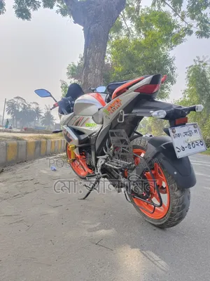 Suzuki Gixxer SF 2023 Silver