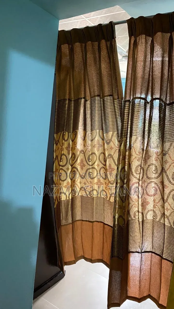 12 curtains will be sold