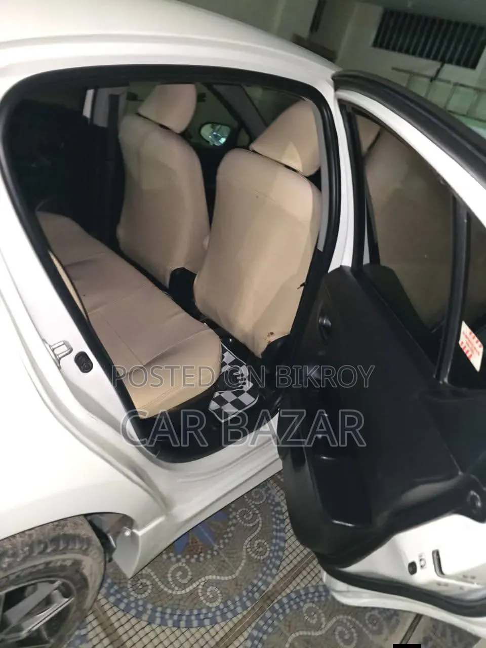 Toyota Aqua 2016 White