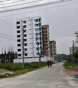 Nearby Park 3 Katha East at Sector-17/H
