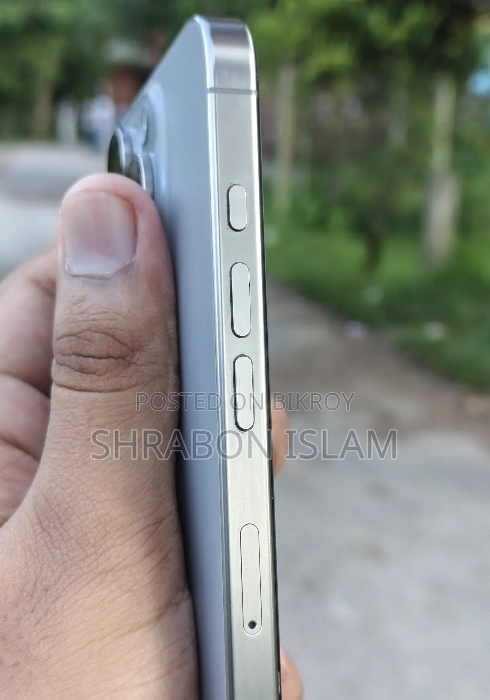 অ্যাপল আইফোন ১৬ প্রো ২৫৬ জিবি