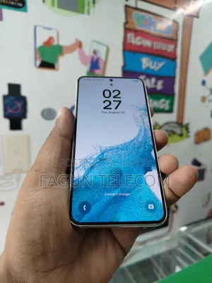 স্যামসাং গ্যালাক্সি এস২২ ৫জি ১২৮ জিবি হোয়াইট