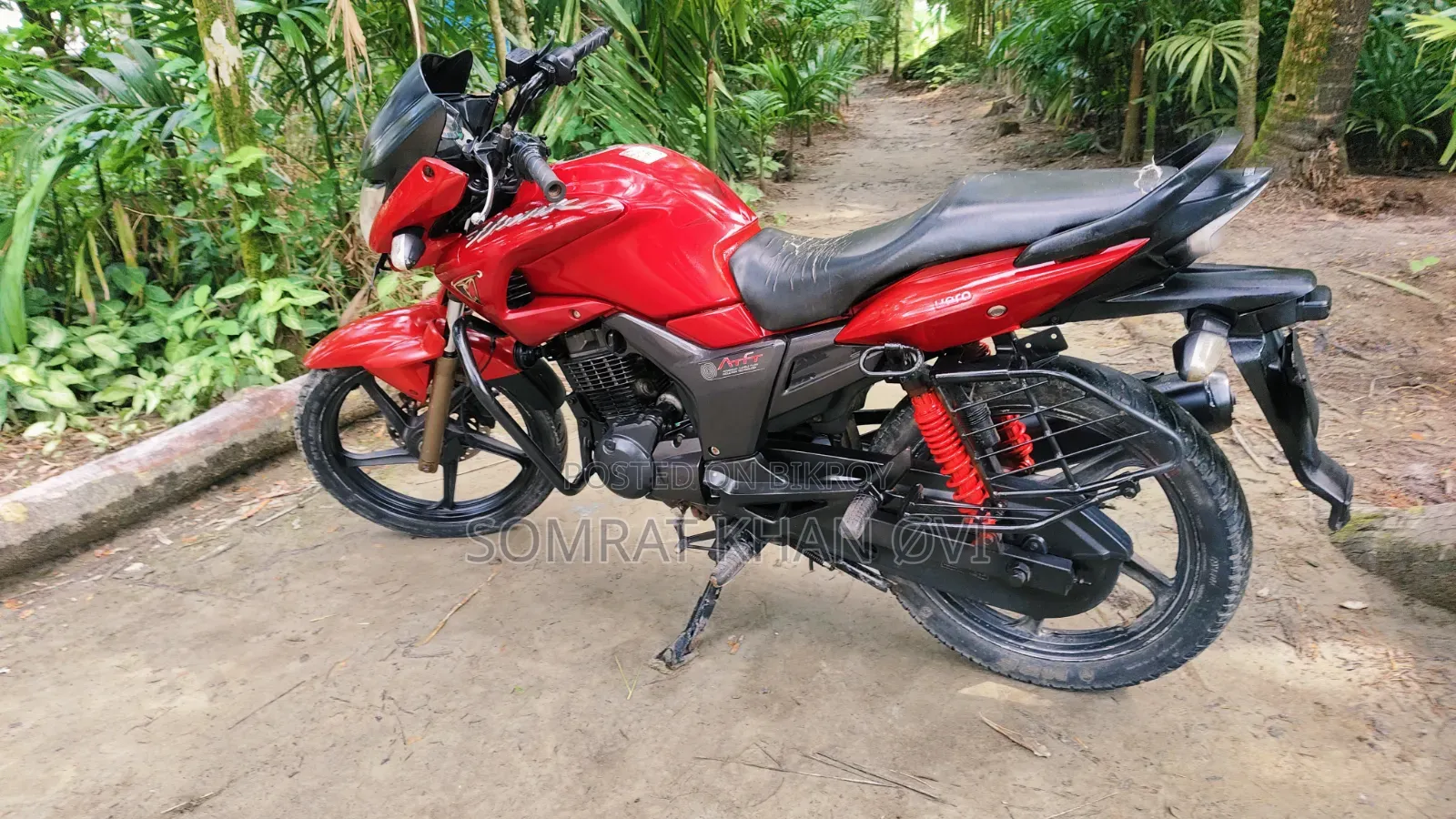 Hero Hunk 2016 Red