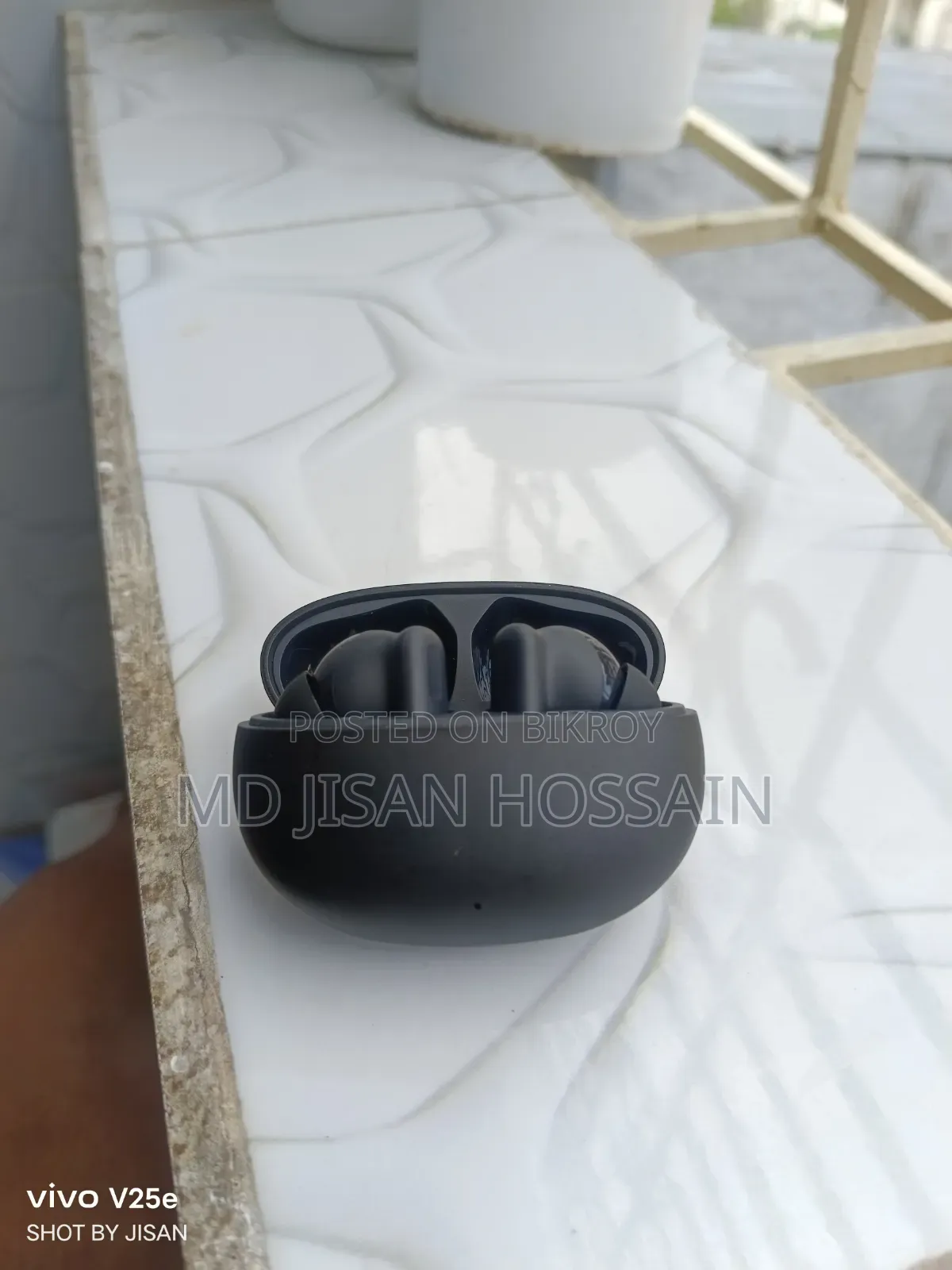 টিডব্লিউএস টেকলাইফ বাডস