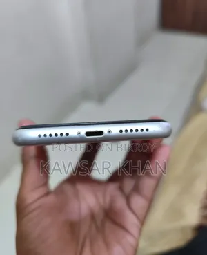 অ্যাপল আইফোন এক্সআর ৬৪ জিবি হোয়াইট
