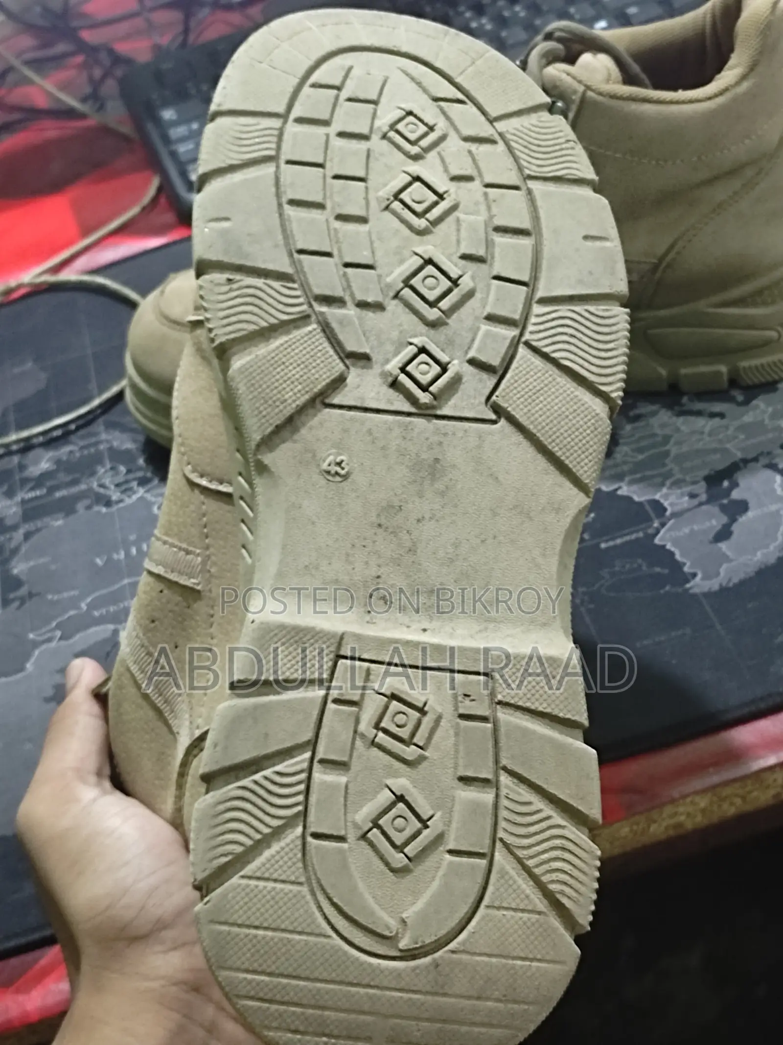 CAT Men's Casual Shoes – Used – Size : 42-43