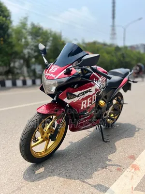 Honda CBR 2014 Red