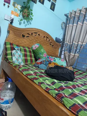 কাঠের খাট ৫ ফুট ৭ ফুট