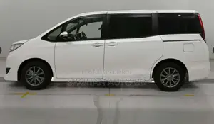 Toyota Noah 2021 Pearl