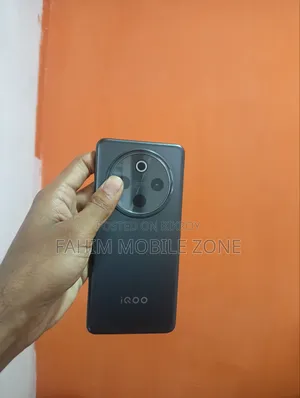 Vivo iQOO Z10 256 GB Black