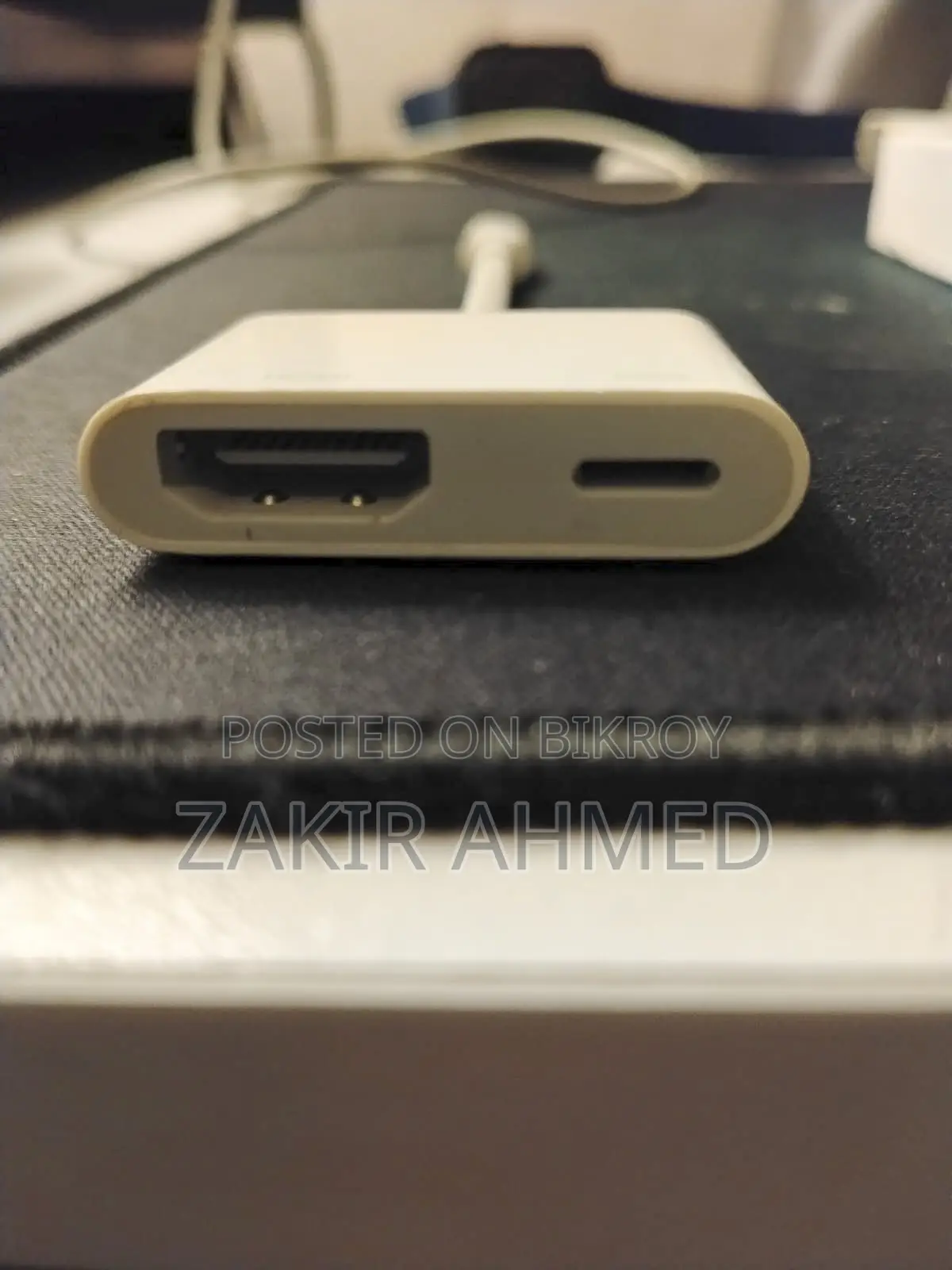 Apple Lightning to Digital AV Adapter (Original Apple)