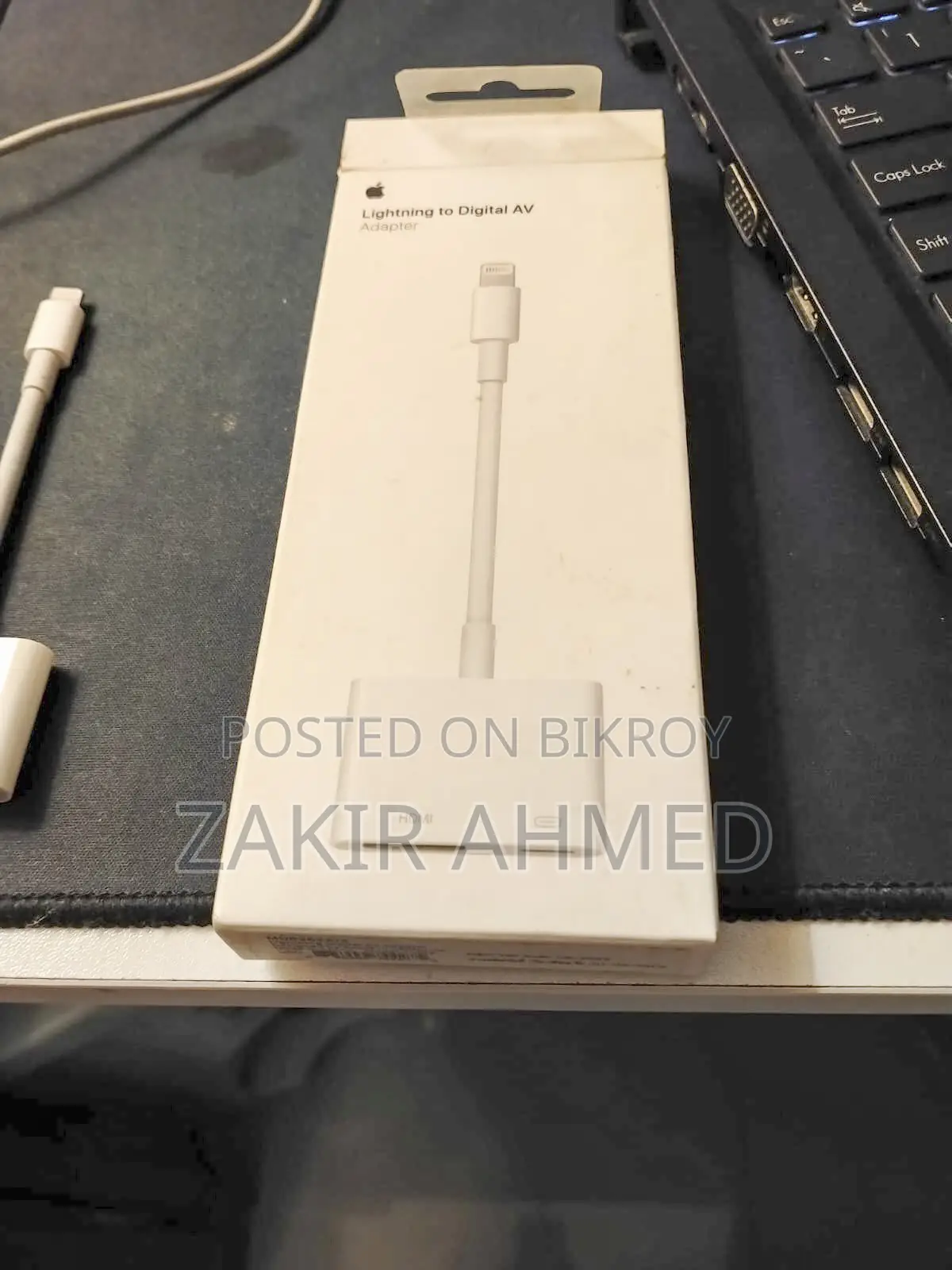 Apple Lightning to Digital AV Adapter (Original Apple)