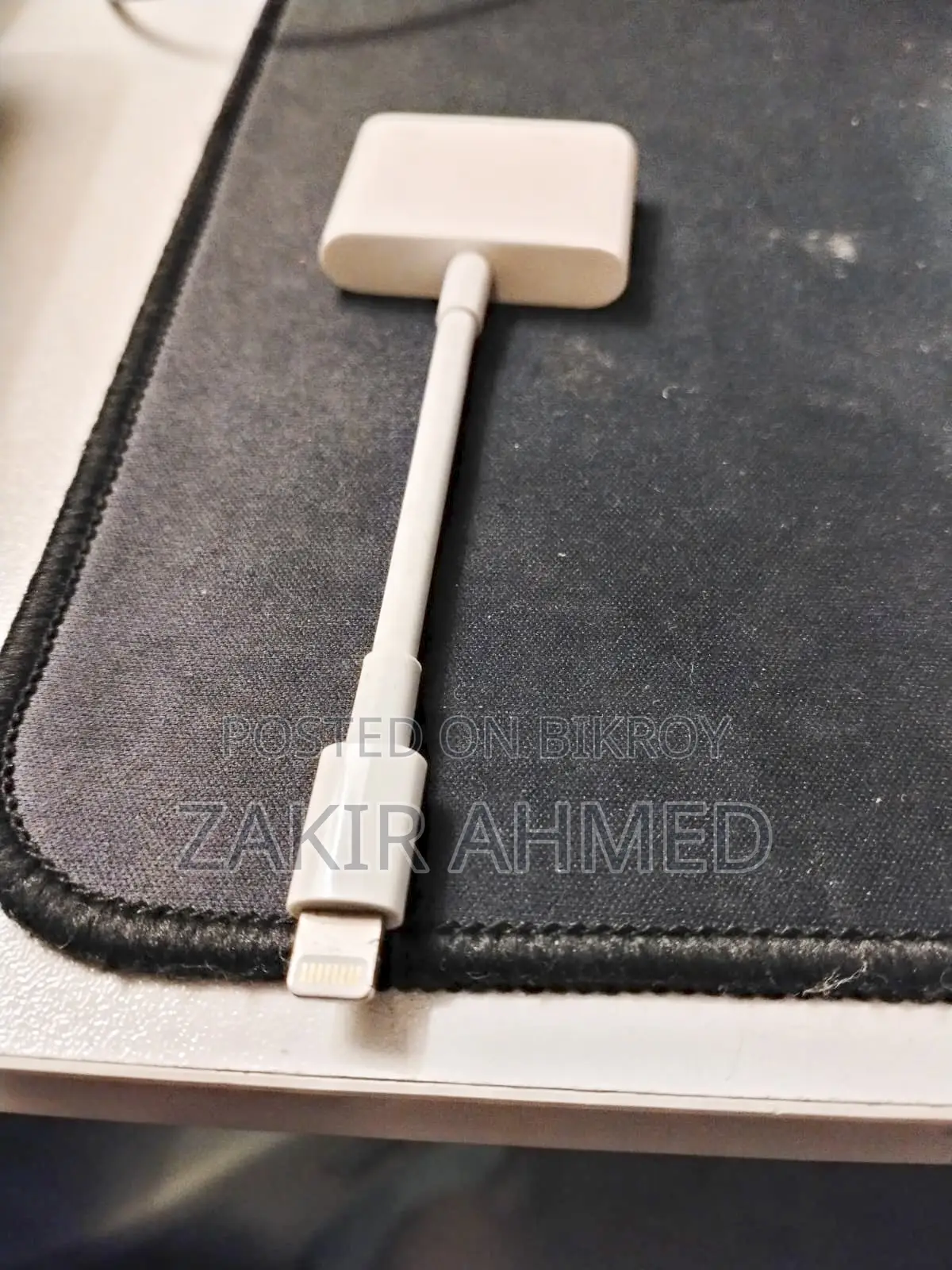 Apple Lightning to Digital AV Adapter (Original Apple)