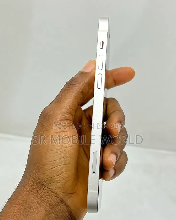 অ্যাপল আইফোন ১২ ২৫৬ জিবি হোয়াইট