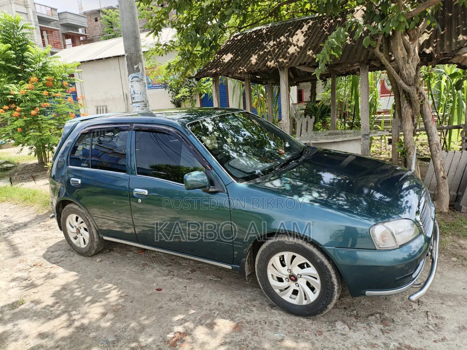 টয়োটা স্টারলেট ২০০০ সবুজ
