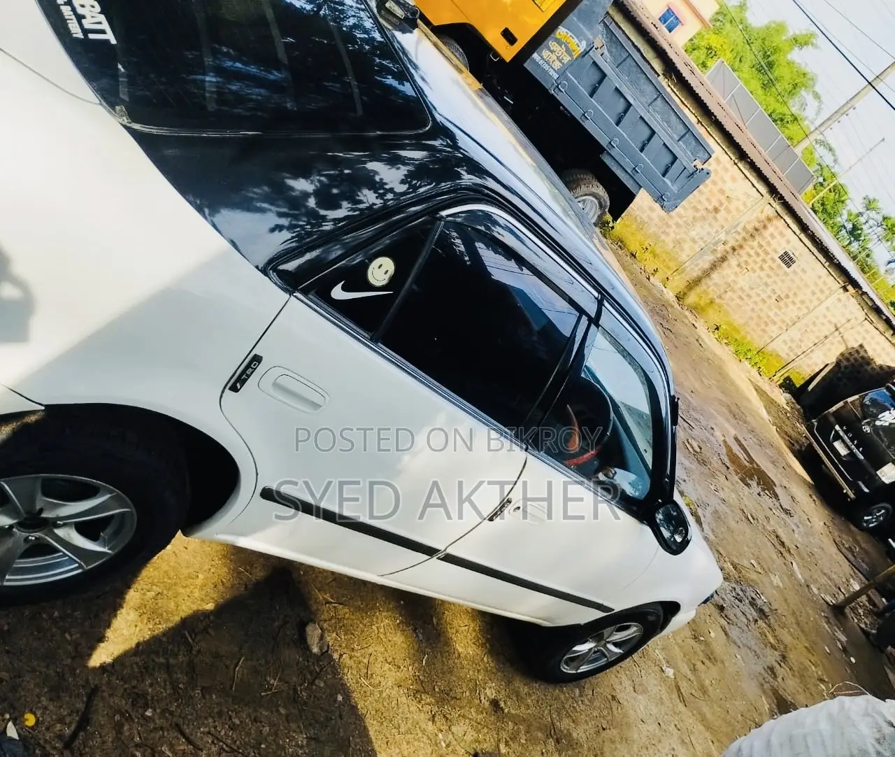 Toyota Noah 2002 Pearl