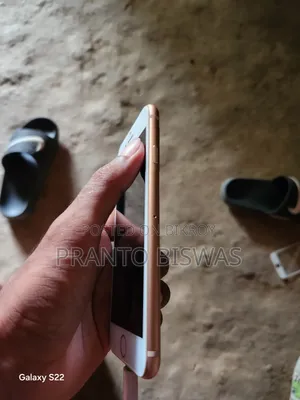 Apple iPhone 8 64 GB Rose Gold