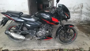 বাজাজ পালসার ১৫০ ২০১৯ ব্ল্যাক