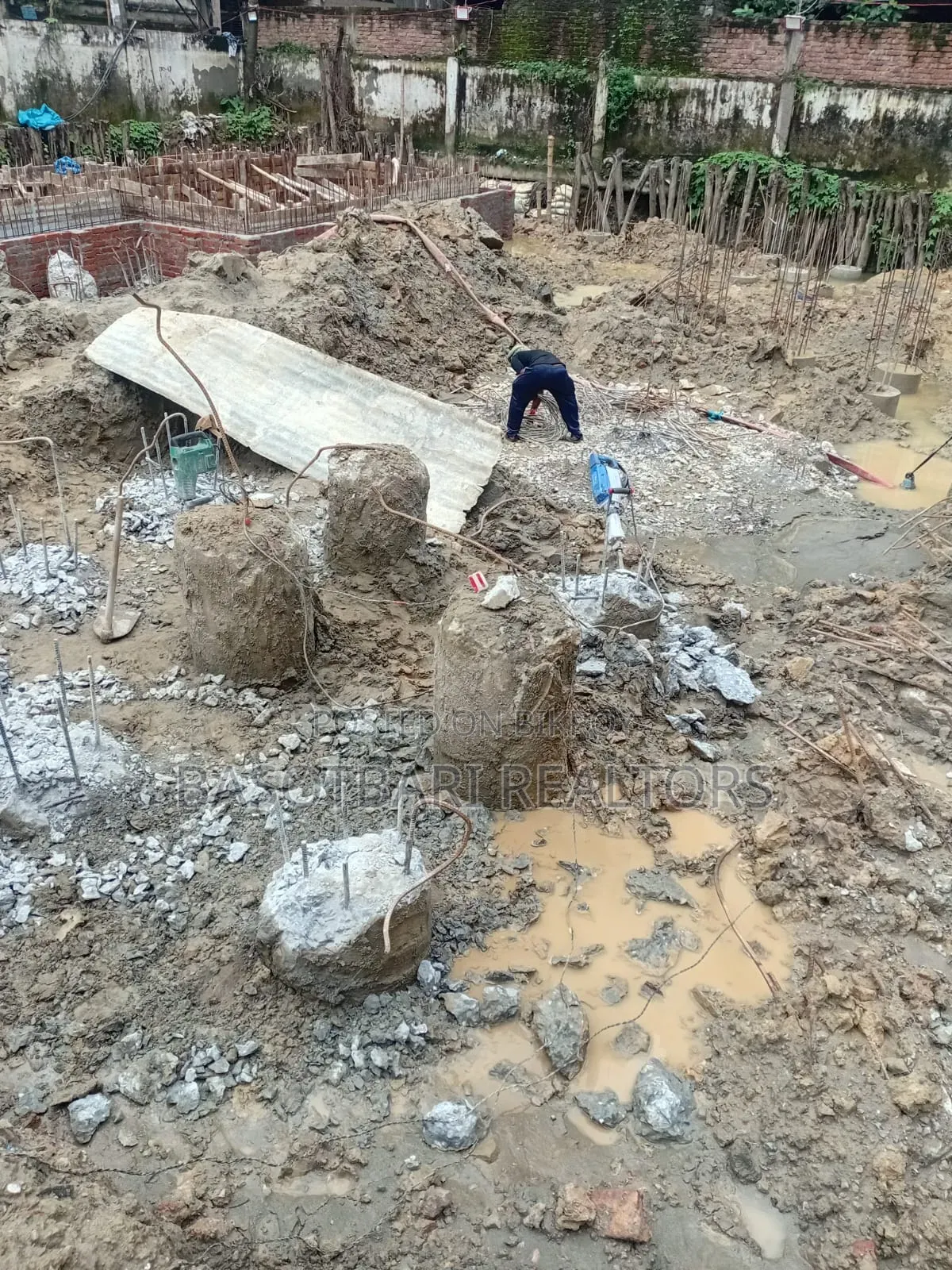 পুবায়ন সিটি, বাড্ডাতে ৪ বেডরুমের কনডো বিক্রয়ের জন্য