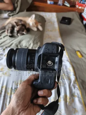 ক্যানন ইওএস ২০০০ডি ডিএসএলআর ক্যামেরা — বিক্রয়ের জন্য
