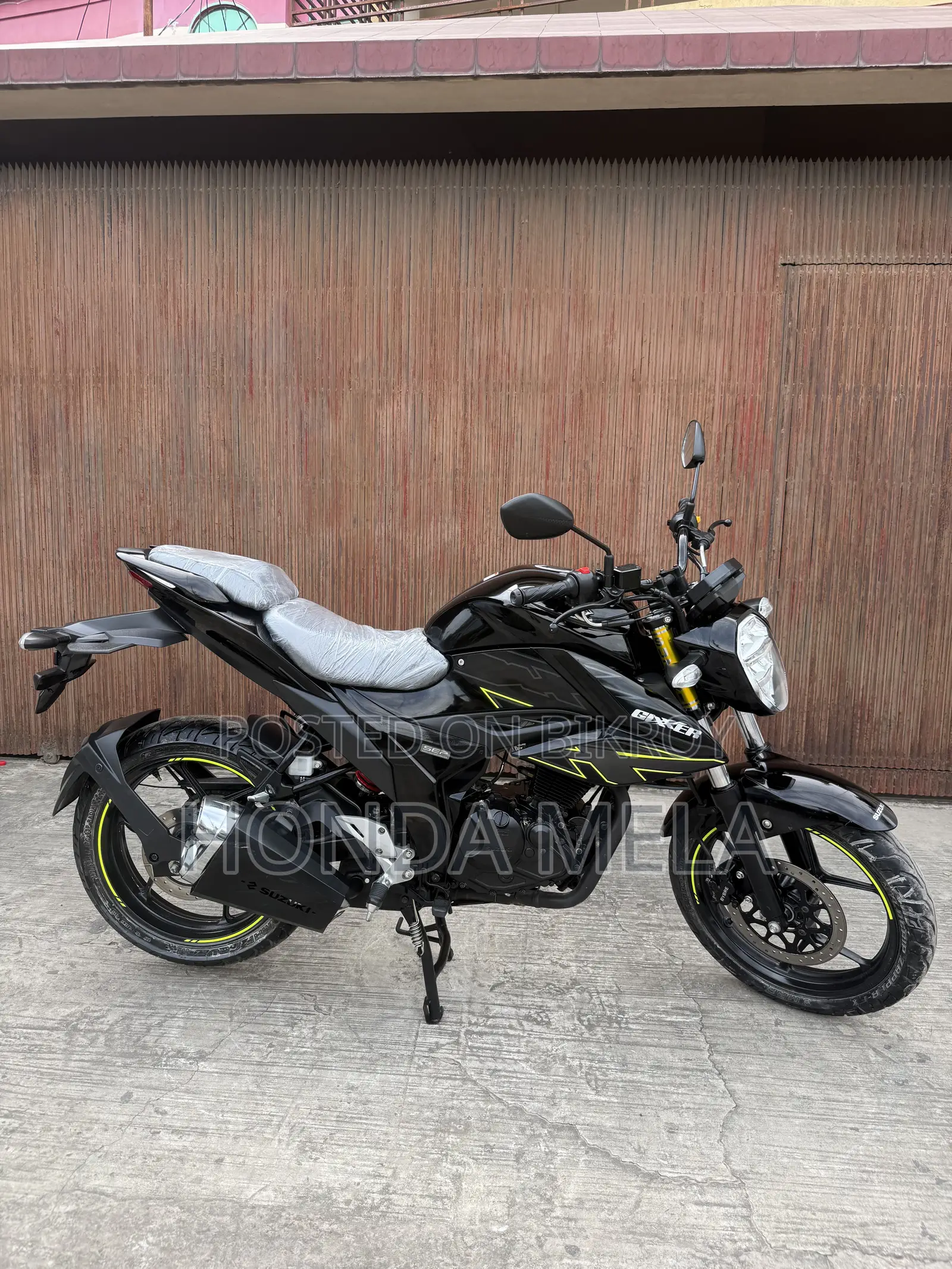 Suzuki Gixxer 2025 Black