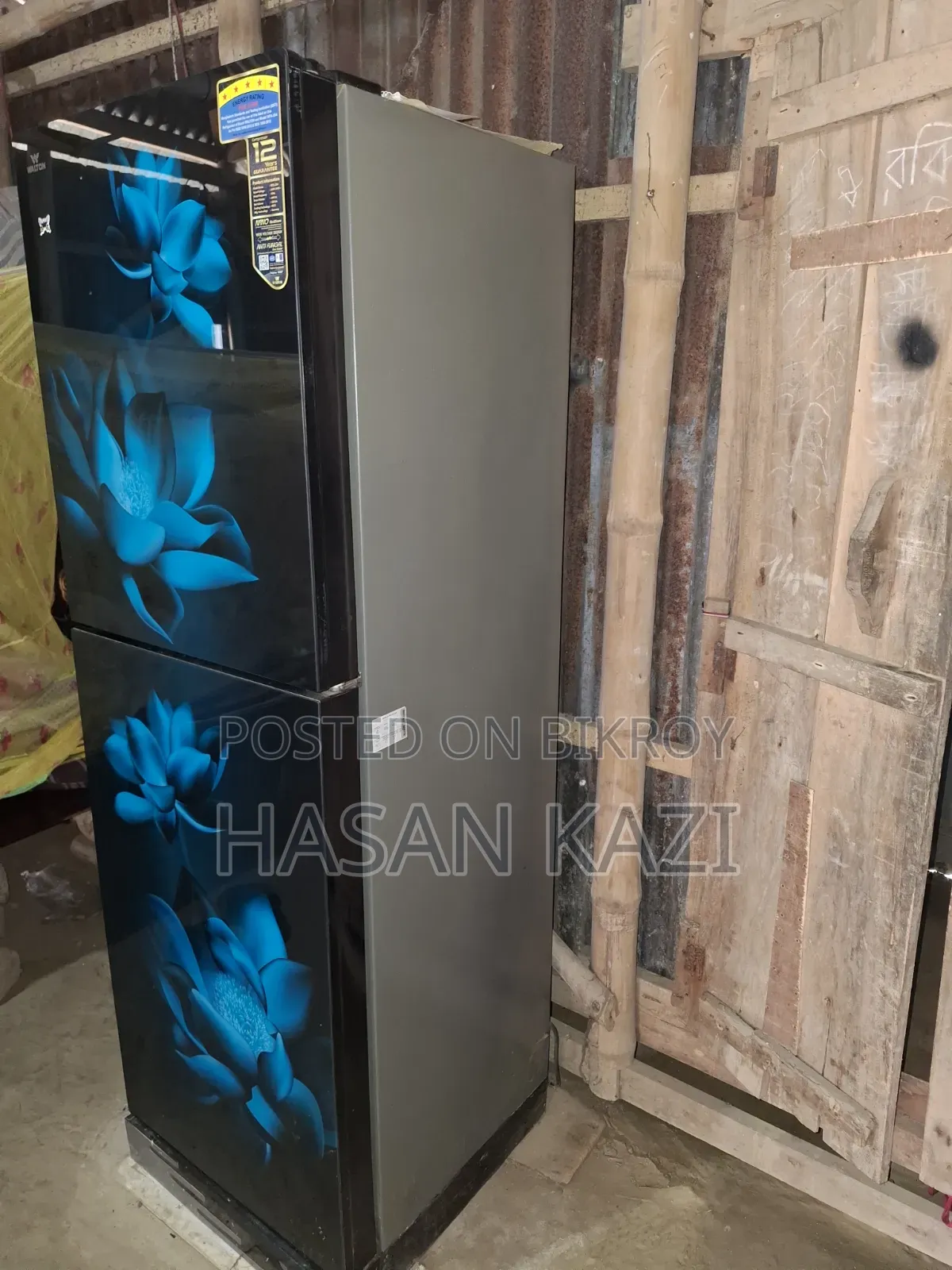 A very fresh fridge, no spots, completely wonderful color