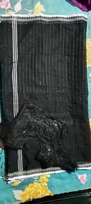 নিউ ব্লাক চুমকি শাড়ি