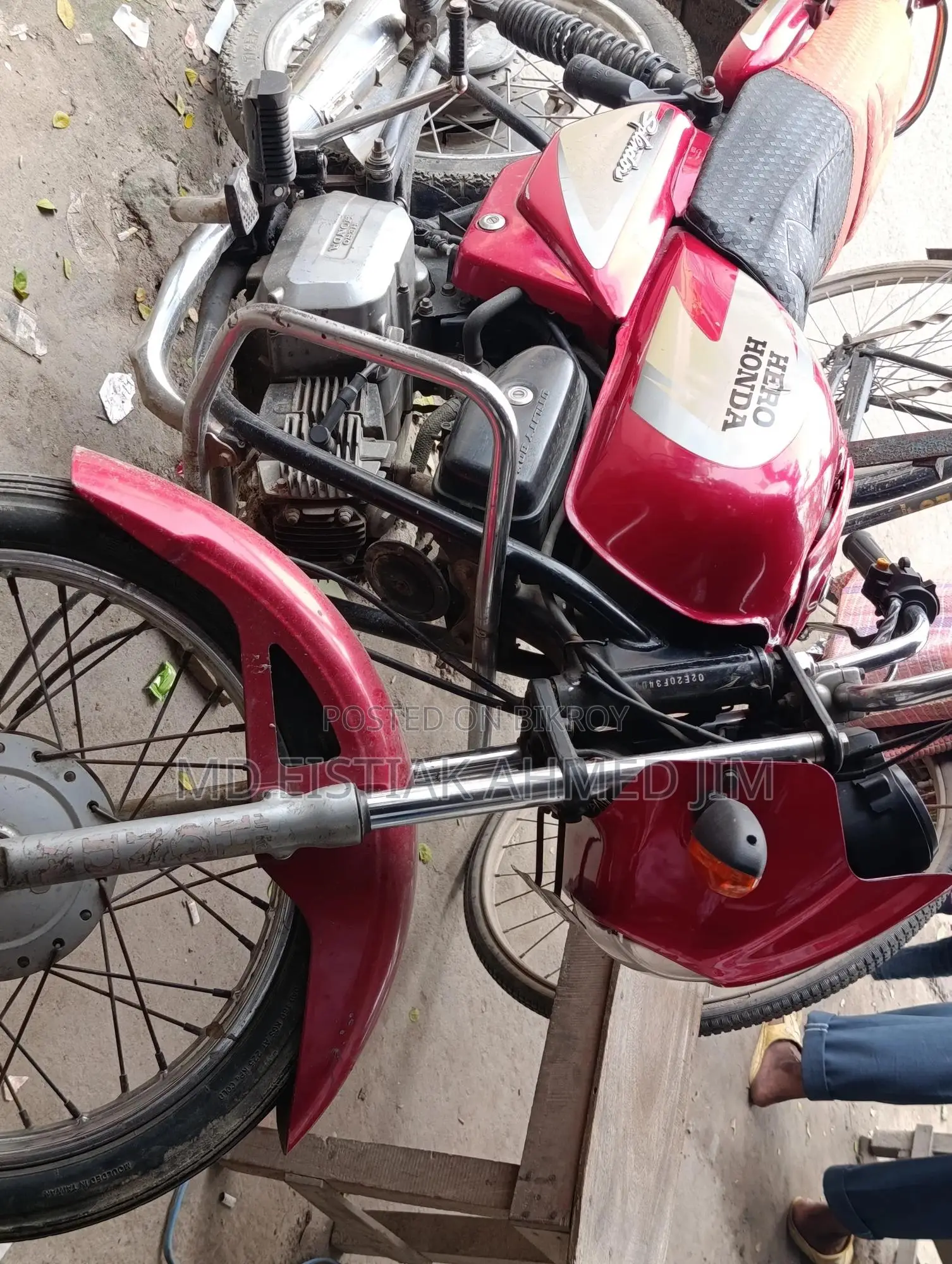 Hero 2010 Red