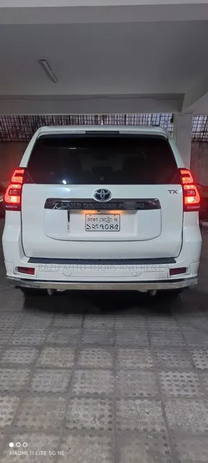 ভাড়ার জন্য প্রাডো