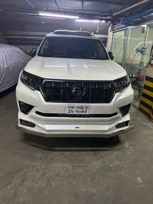 ভাড়ার জন্য প্রাডো