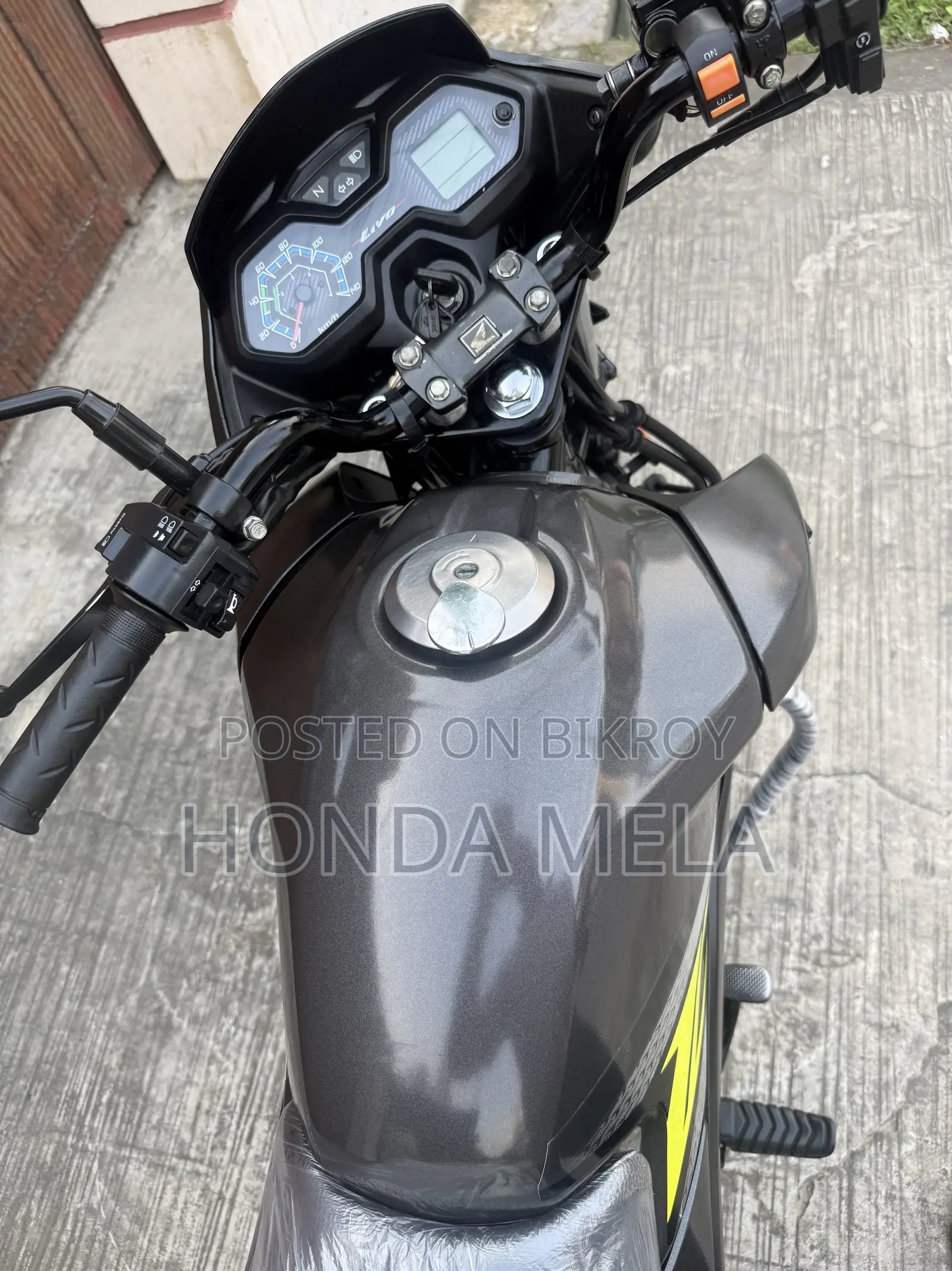 Honda Livo 2022 Gray