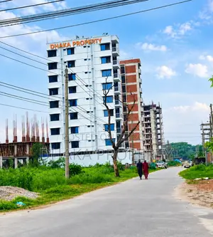 সেক্টর-১৭/আই-তে ৬০ ফুট ৩ কাঠা পার্ক ভিউ পূর্বমুখী