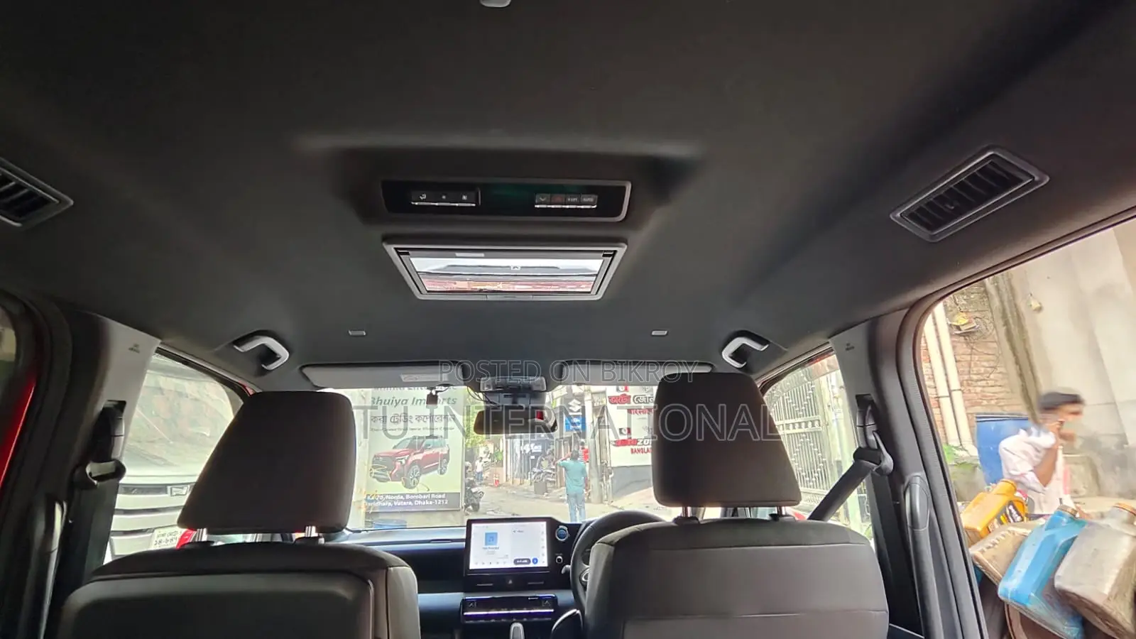 Toyota Noah 2023 Red