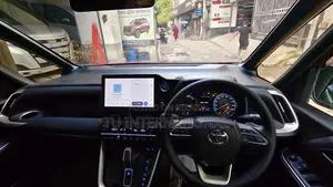 Toyota Noah 2023 Red