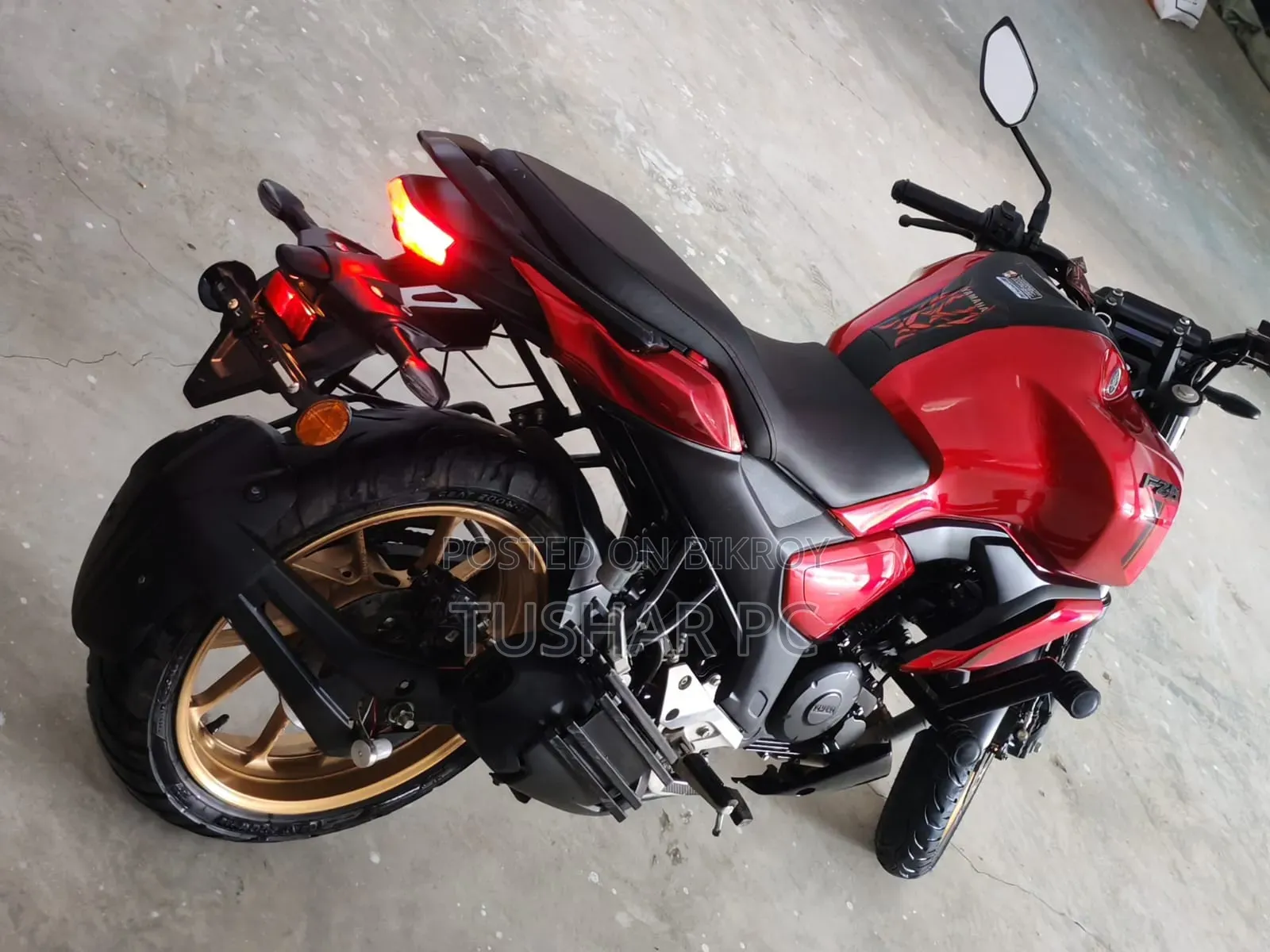 New Yamaha FZS V4 2025 Red