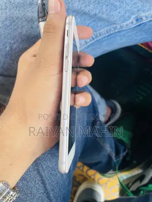 Apple iPhone 6s 64 GB Bronze