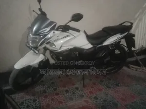 হিরো হাঙ্ক ২০১৬ সাদা
