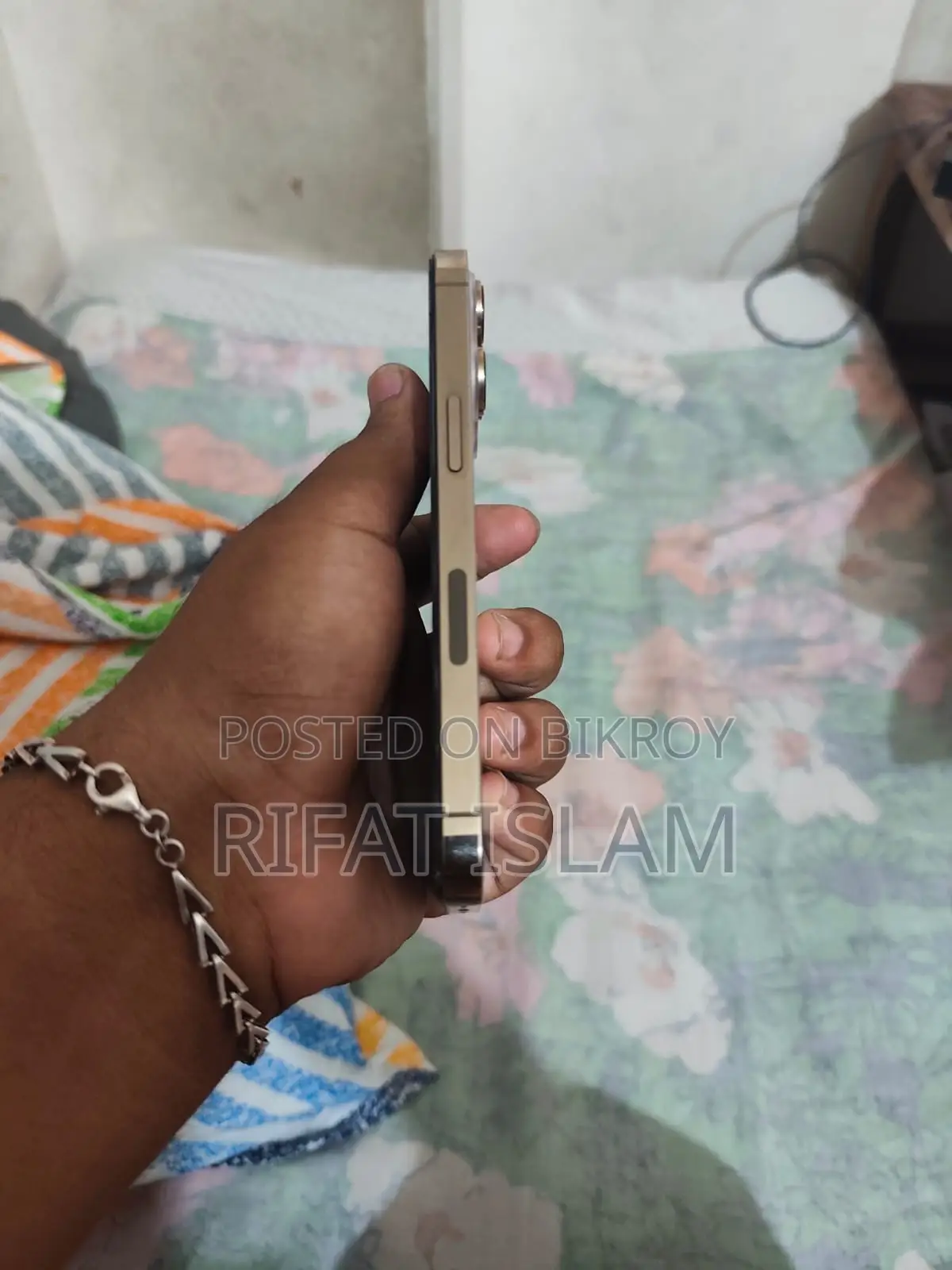 অ্যাপল আইফোন ১৩ প্রো ১২৮ জিবি গোল্ড
