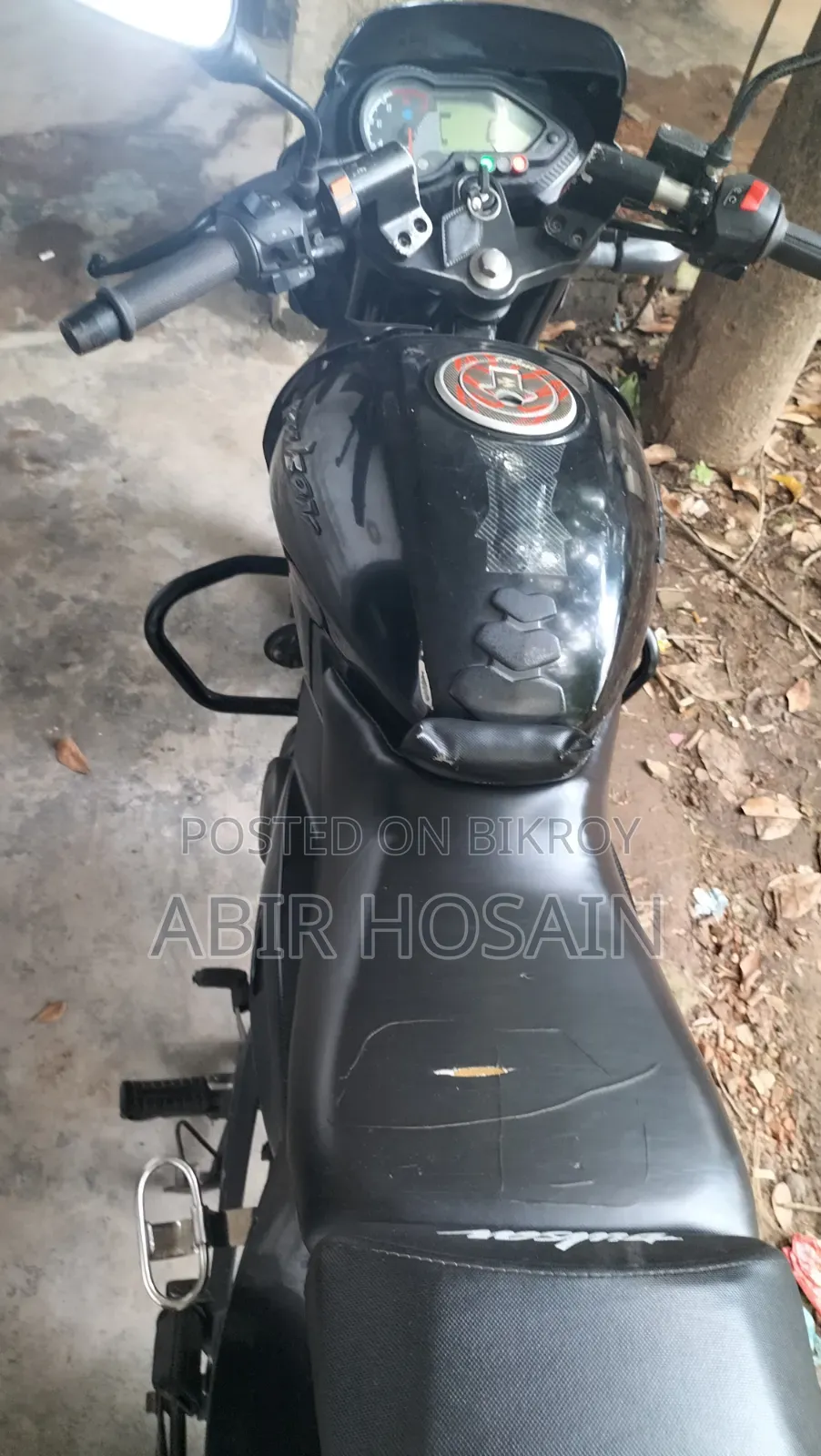 বাজাজ পালসার ১৫০ ২০১৯ ব্ল্যাক