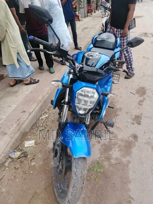 সুজুকি জিক্সার ২০১৯ নীল
