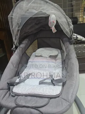 A Newborn Baby Cradle Will Be Sold