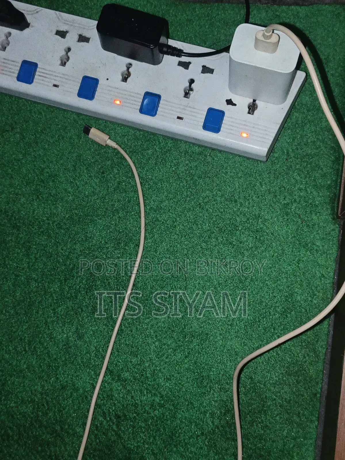 টেকনো ক্যামন ৪০ প্রো ৪জি ২৫৬ জিবি সিলভার