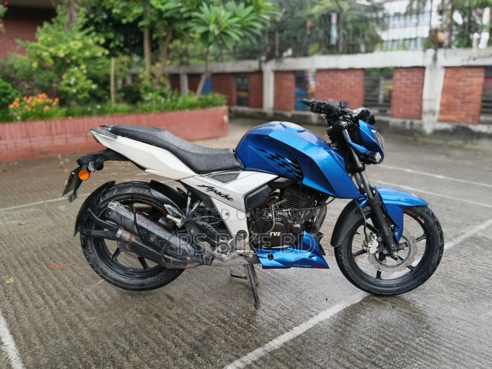 টিভিএস অ্যাপাচে ১৬০ ৪ভি ২০১৯ নীল