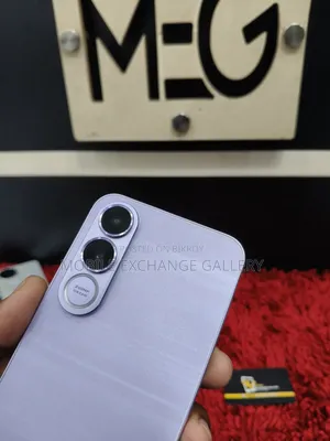 Vivo V70 256 GB Orange