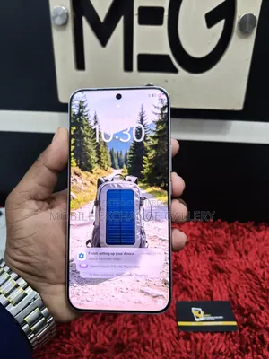Vivo V70 256 GB Orange