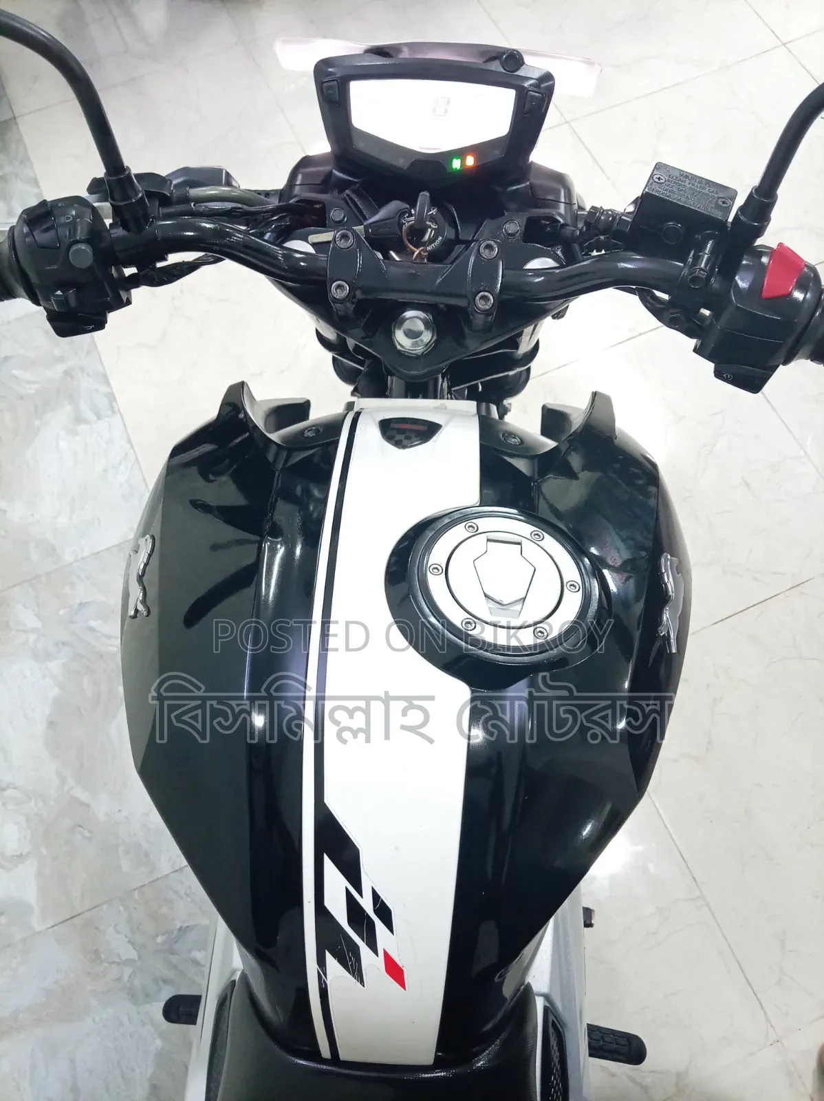 TVS Apache RTR 160 4V 2024 Black