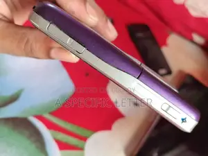 নোকিয়া ৬২২০ ক্লাসিক পার্পল