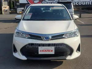 Toyota Corolla Fielder 1.5 Hybrid Front-Wheel Drive 2021 White