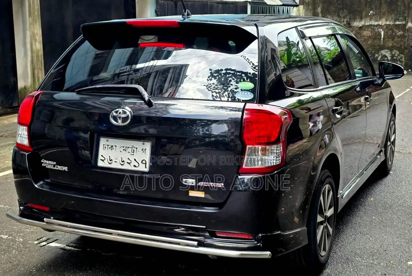 Toyota Corolla Fielder 1.5 Petrol All-Wheel Drive 2012 Black