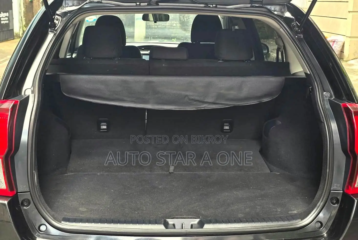 Toyota Corolla Fielder 1.5 Petrol All-Wheel Drive 2012 Black
